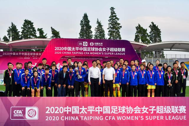意外揭露的真相：当我见证了背叛的瞬间